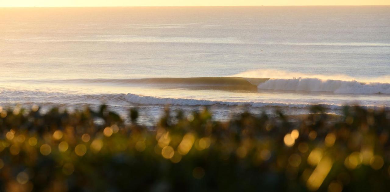 Отель The Spot Surfcamp Бискаррос Экстерьер фото